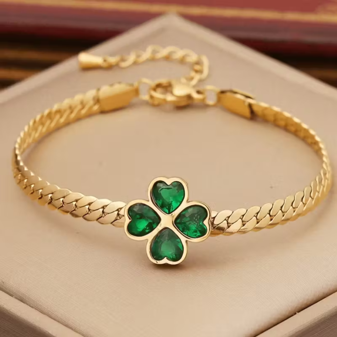 Emerald Clover - Stainless Steel Accessory Set
